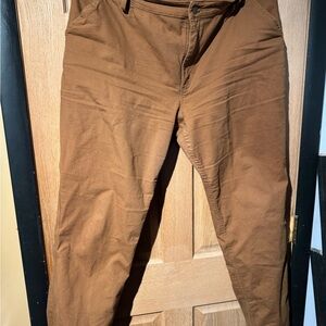 Carhartt Brown Chinos Versatile Cotton Blend